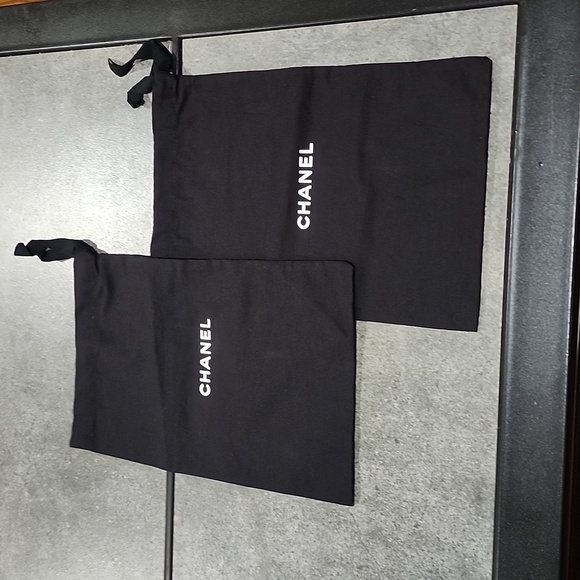 CHANEL SHOE BOX & DUST BAGS - Picture 8 of 12